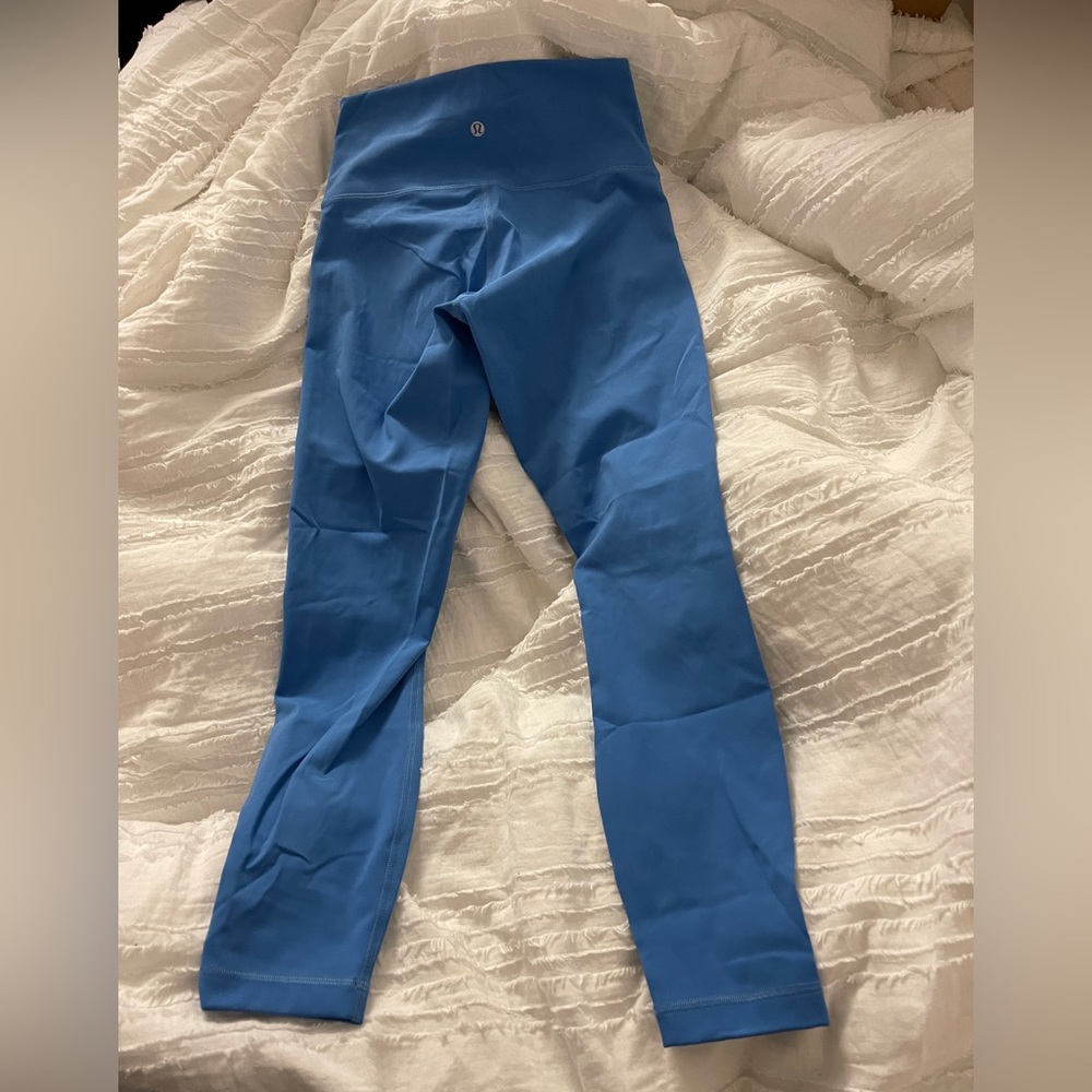 WORN ONCE Wunder Under High-Rise 25"
*Full-On Luxtreme Lululemon Leggings